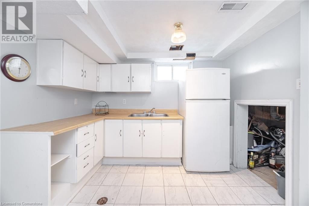 2426 PADSTOW CRESCENT Image 24