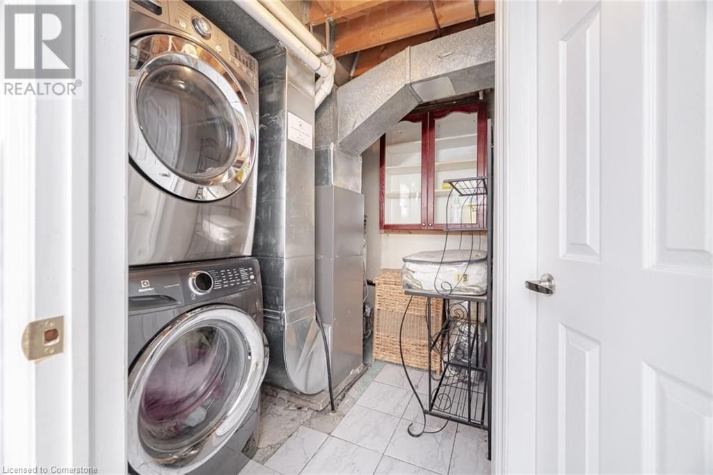 2426 PADSTOW CRESCENT Image 30
