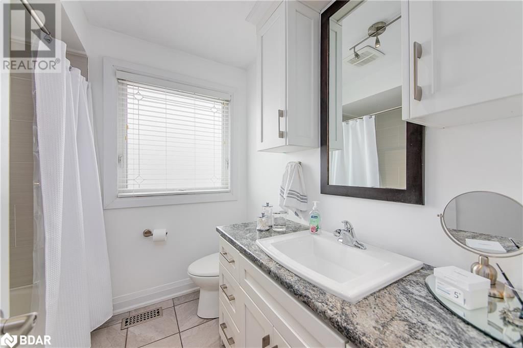 124 BROWN STREET Image 18