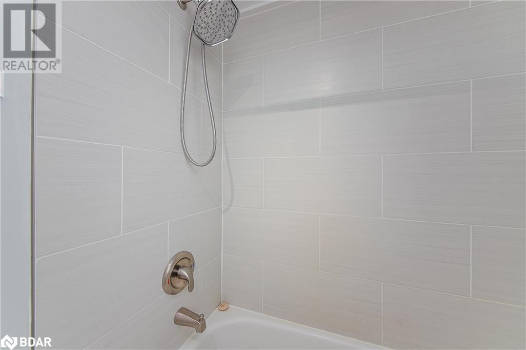 124 BROWN STREET Image 19
