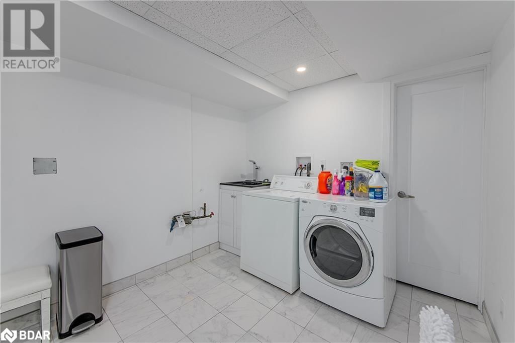 124 BROWN STREET Image 23