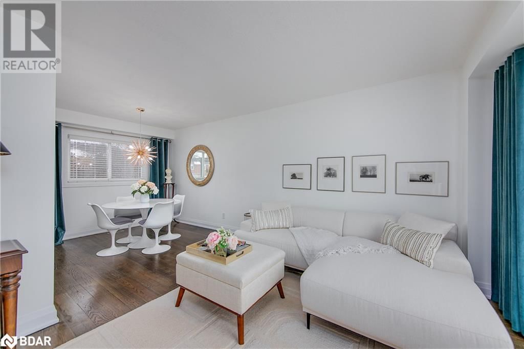 124 BROWN STREET Image 6