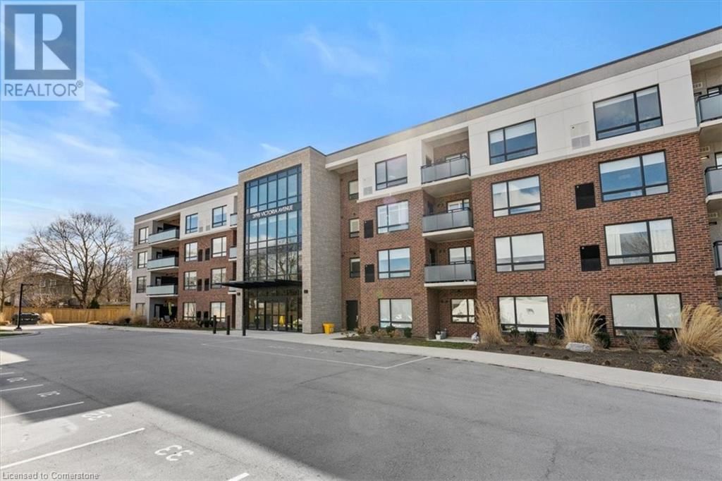 205 - 3998 VICTORIA AVENUE Image 4