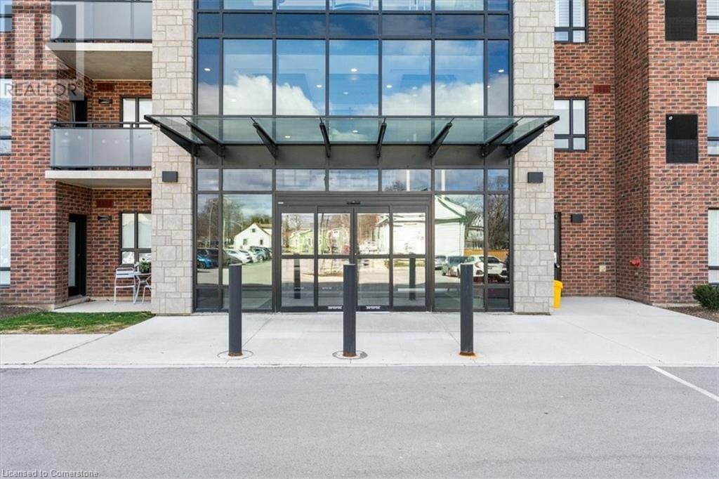 205 - 3998 VICTORIA AVENUE Image 7