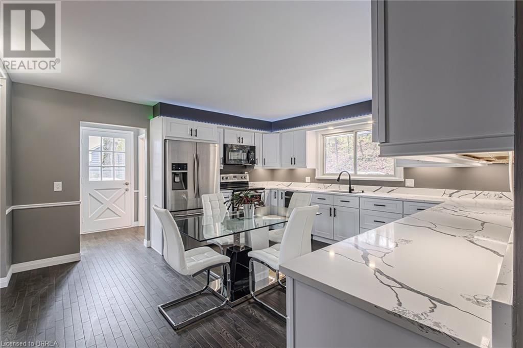 54 GRAND STREET Image 12