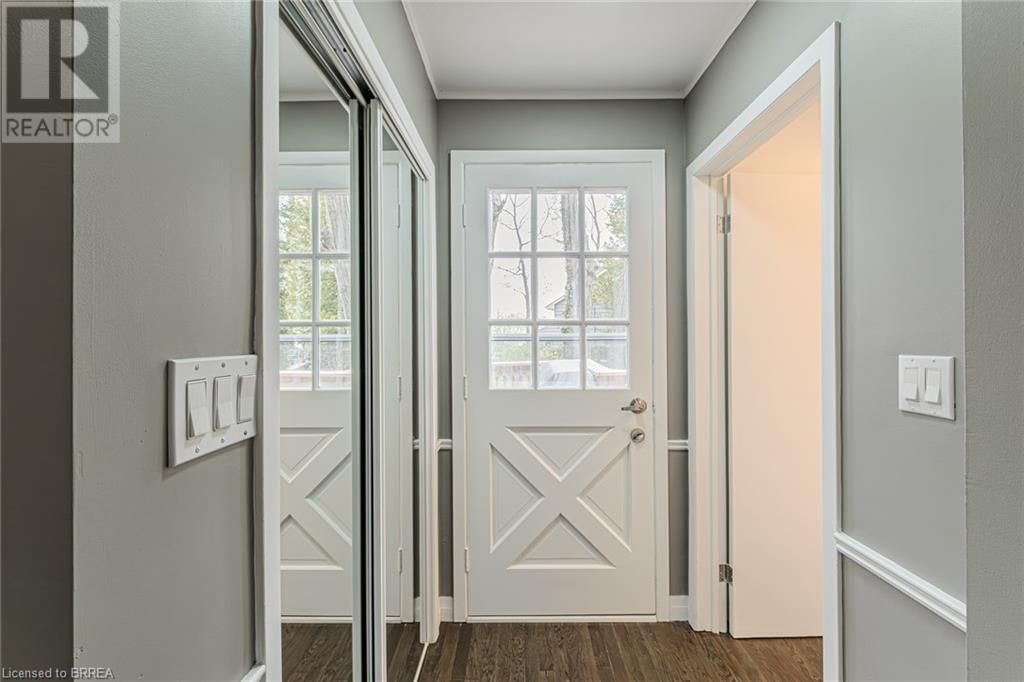 54 GRAND STREET Image 17