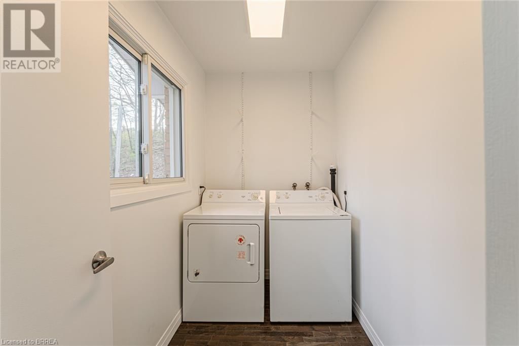 54 GRAND STREET Image 18