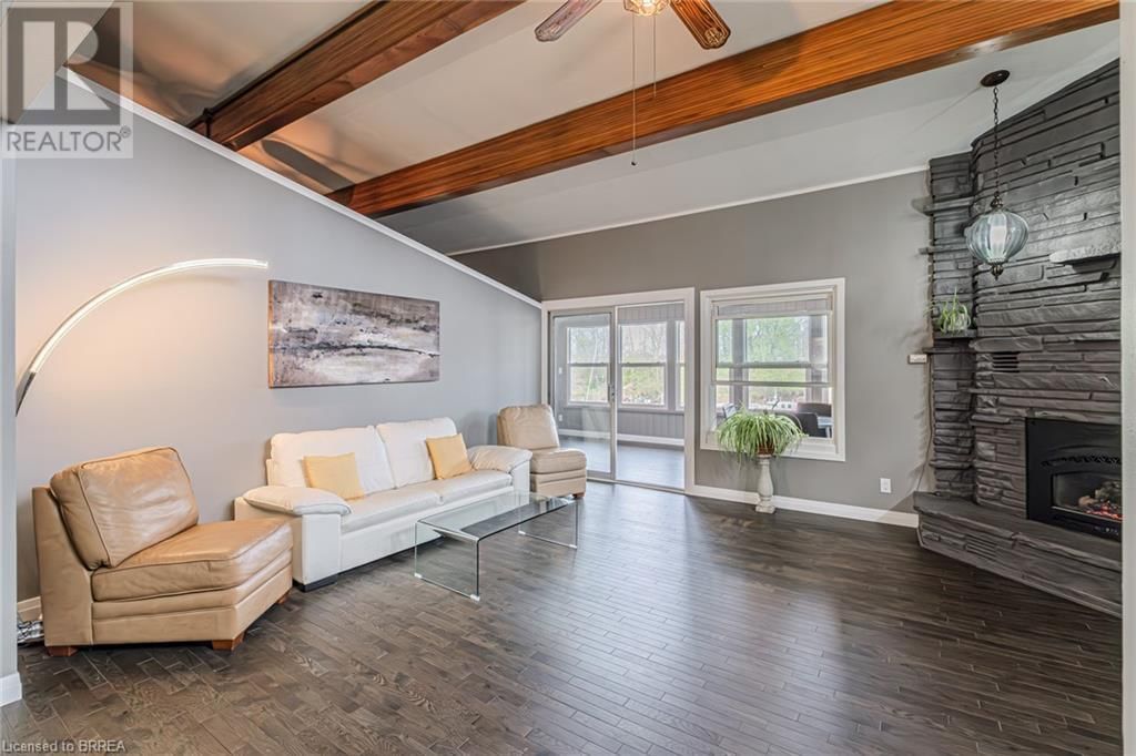 54 GRAND STREET Image 19