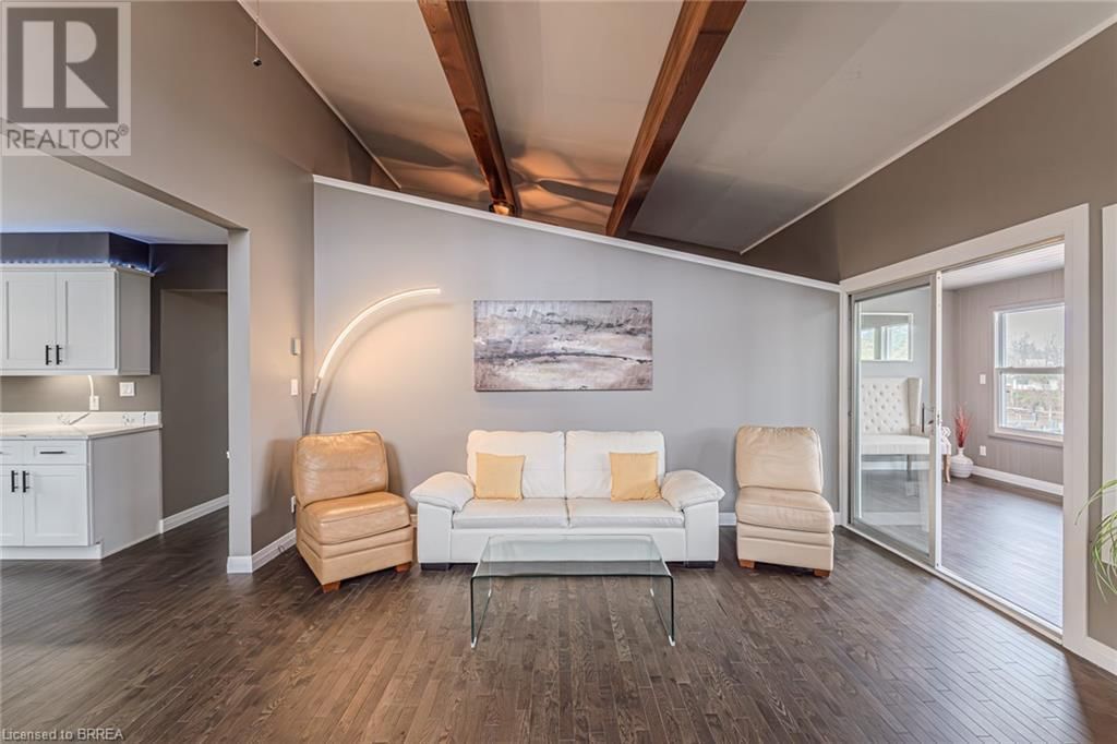 54 GRAND STREET Image 21