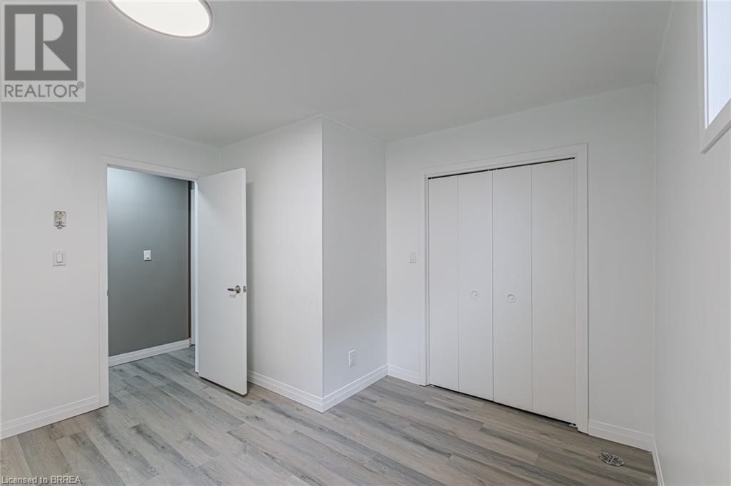 54 GRAND STREET Image 27