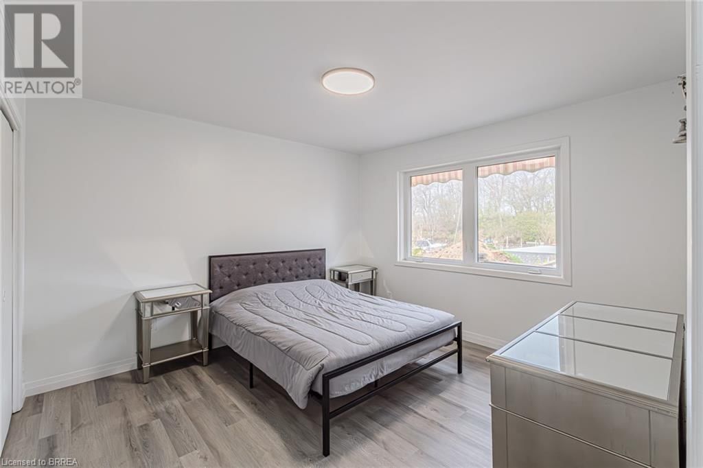 54 GRAND STREET Image 28