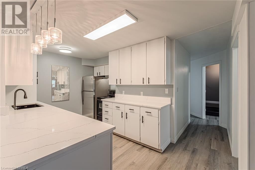 54 GRAND STREET Image 38