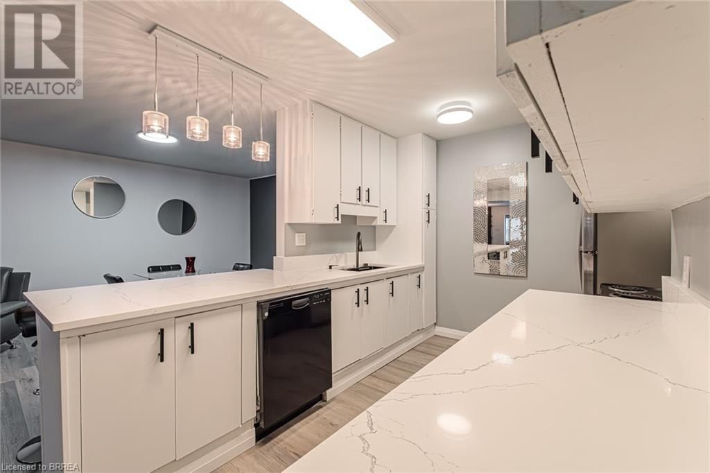 54 GRAND STREET Image 39