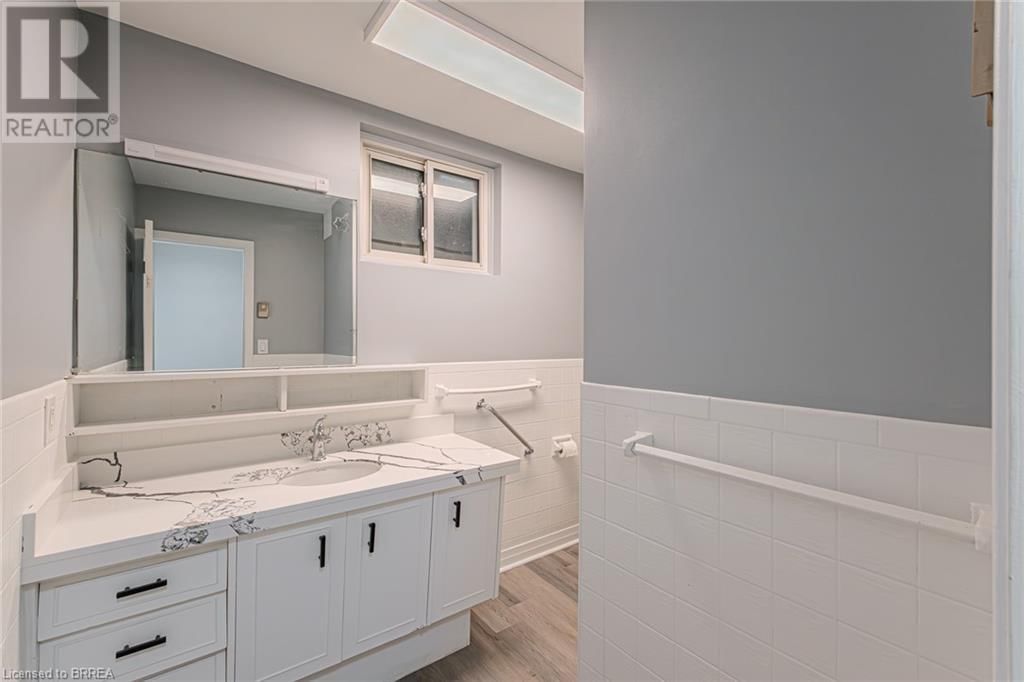 54 GRAND STREET Image 43