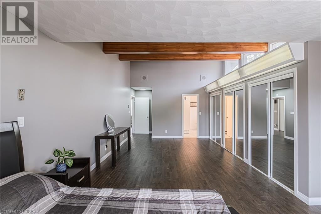 54 GRAND STREET Image 9
