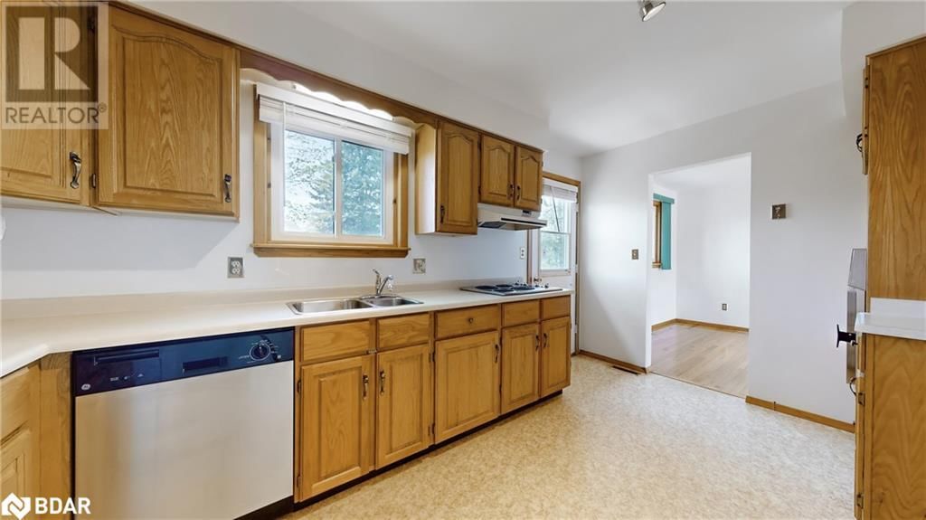 4 GAUDAUR COURT Image 14