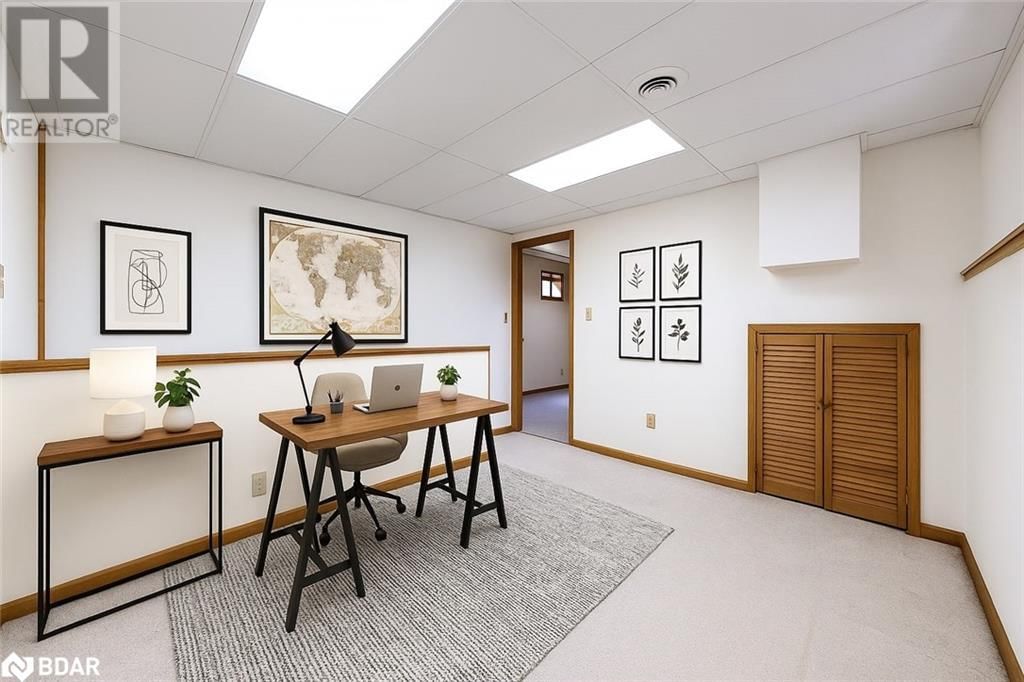 4 GAUDAUR COURT Image 31
