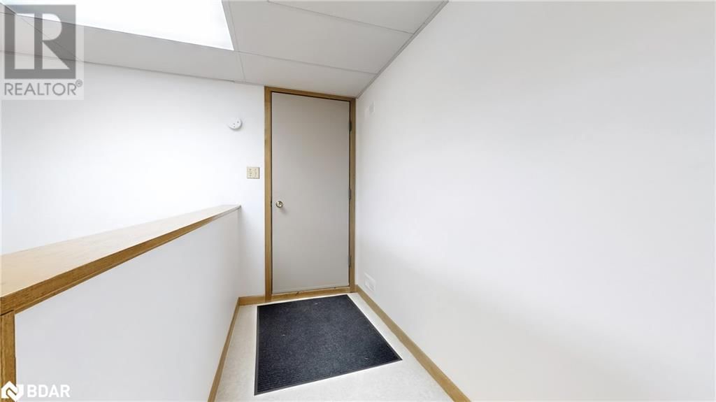 4 GAUDAUR COURT Image 33