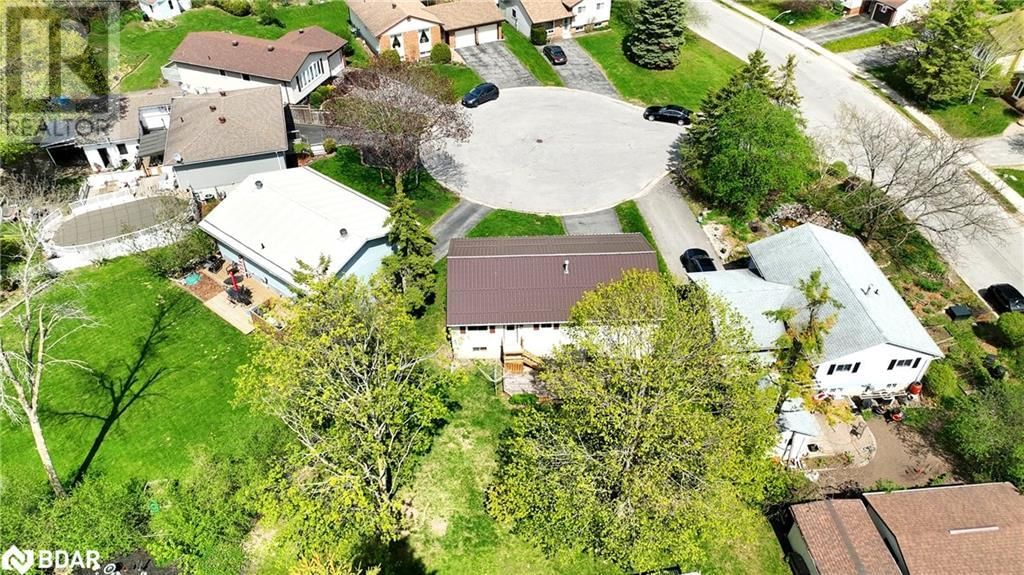 4 GAUDAUR COURT Image 41