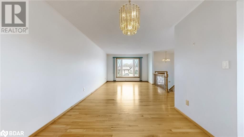 4 GAUDAUR COURT Image 7