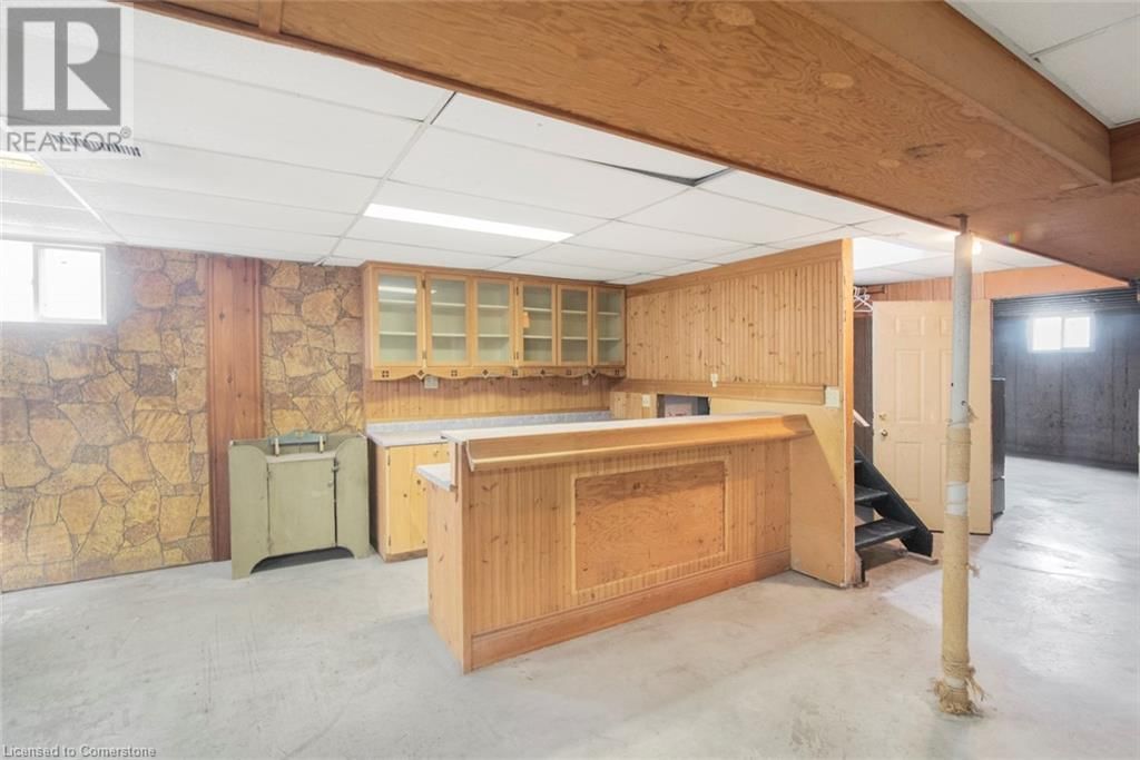 273 BATEMAN LINE Image 35