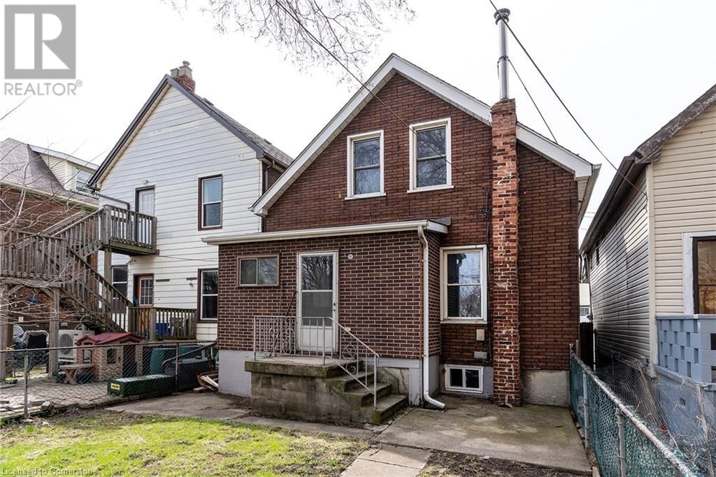27 HARVEY STREET Image 20
