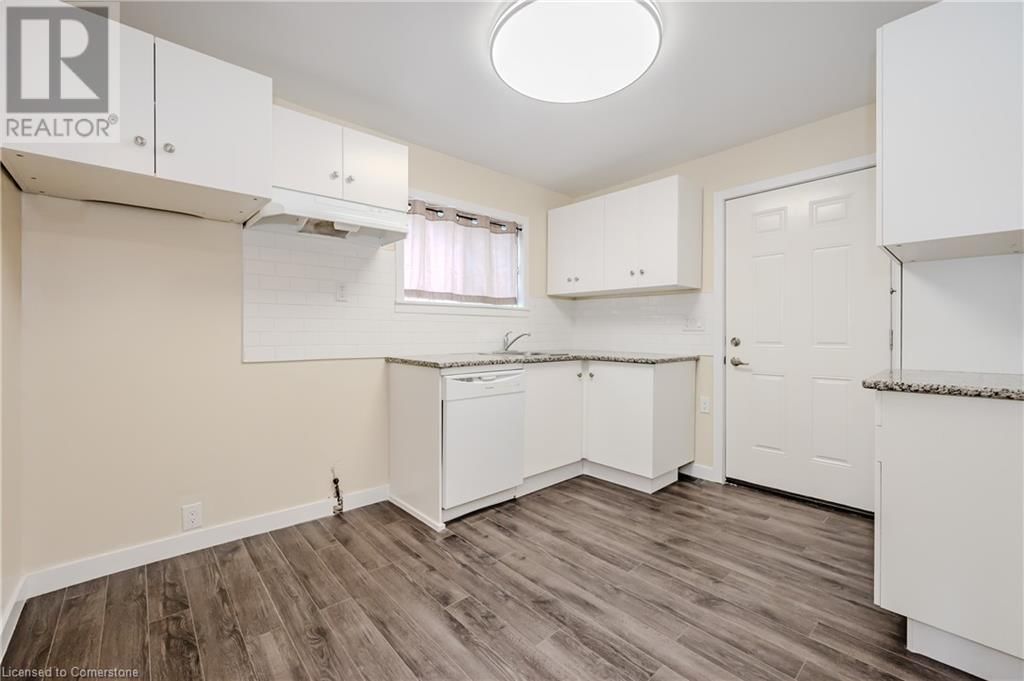 73 ALBANY AVENUE Image 10