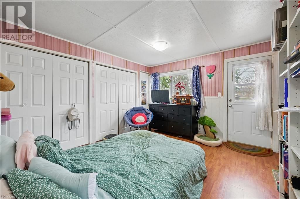 76 CAMBRIDGE AVENUE Image 14