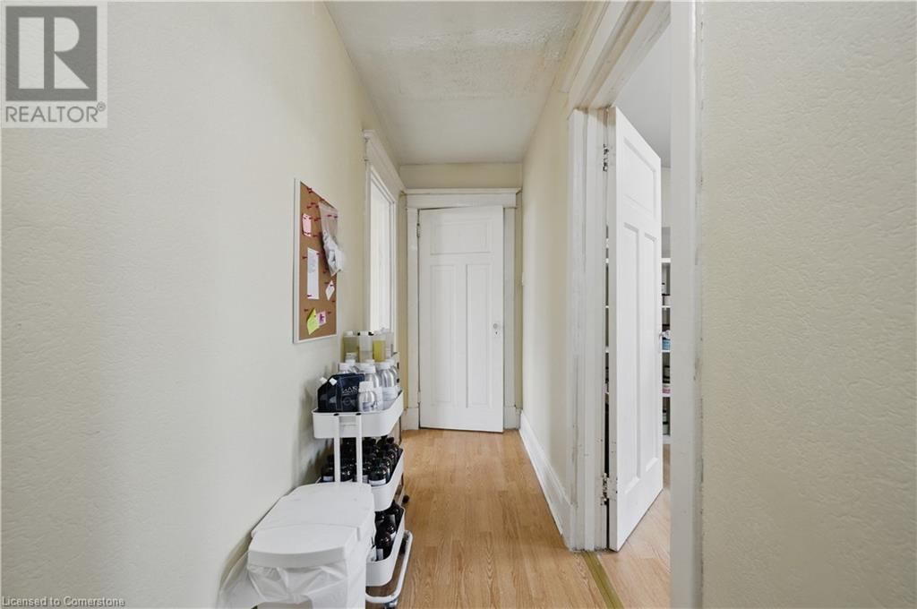 76 CAMBRIDGE AVENUE Image 16
