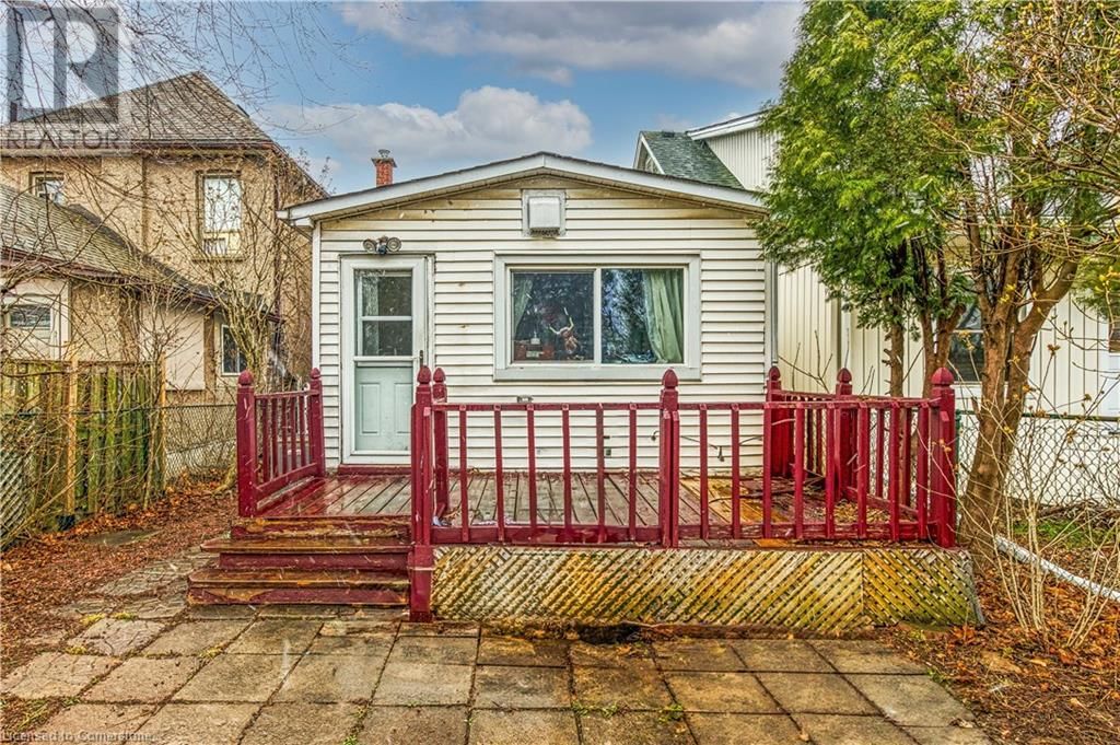 76 CAMBRIDGE AVENUE Image 23
