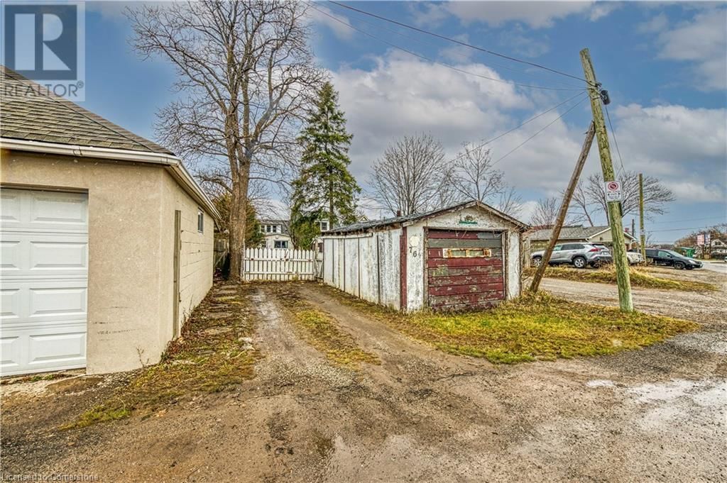 76 CAMBRIDGE AVENUE Image 26