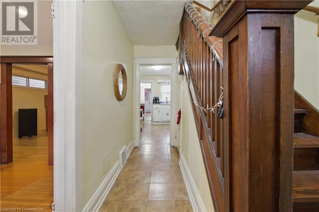76 CAMBRIDGE AVENUE Image 3