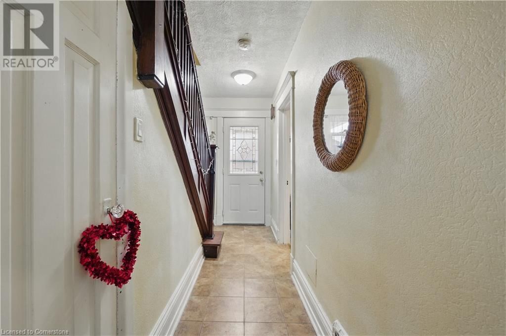 76 CAMBRIDGE AVENUE Image 4
