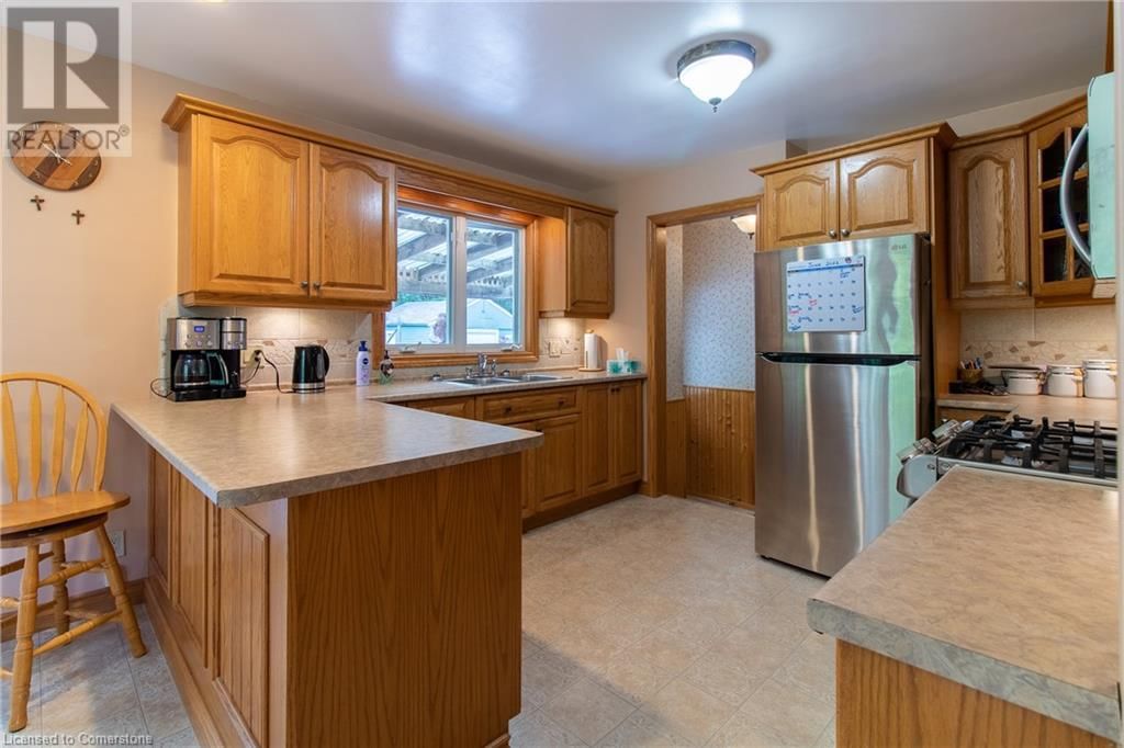 526 HIGHWAY 6 Image 8