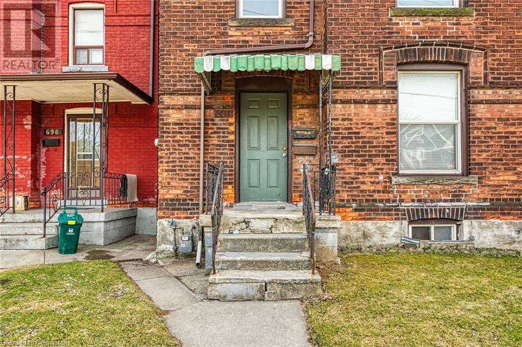 694 WILSON STREET Image 3