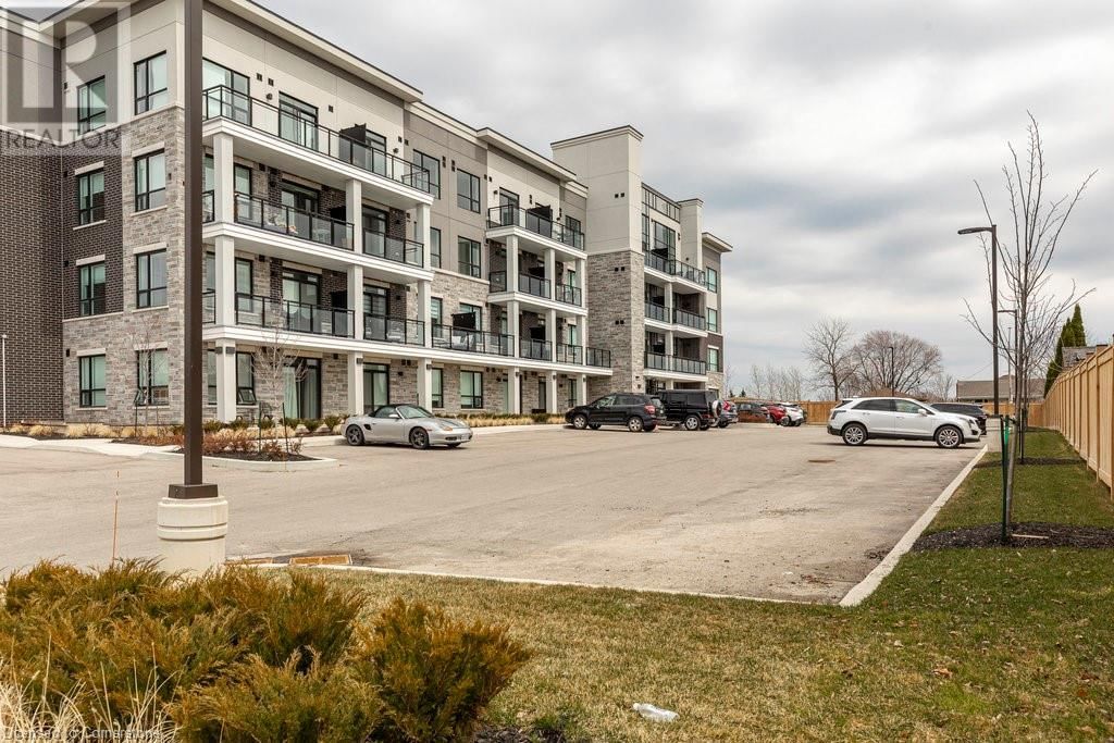 208 - 120 SPRINGVALLEY CRESCENT Image 2