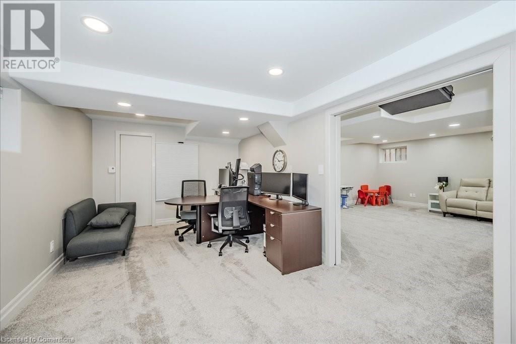 3 GIBBS CRESCENT Image 25