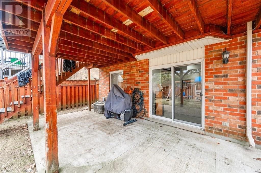 3 GIBBS CRESCENT Image 33