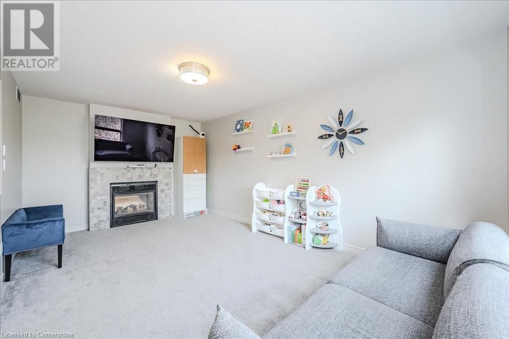 3 GIBBS CRESCENT Image 44
