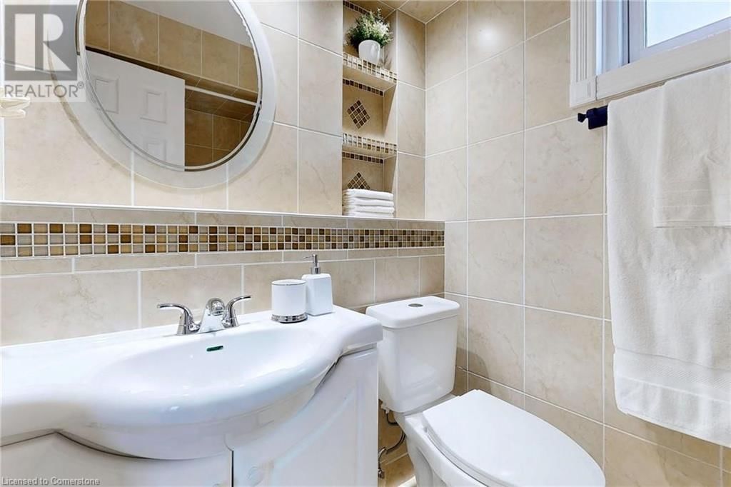 2368 CAVENDISH DRIVE Image 18