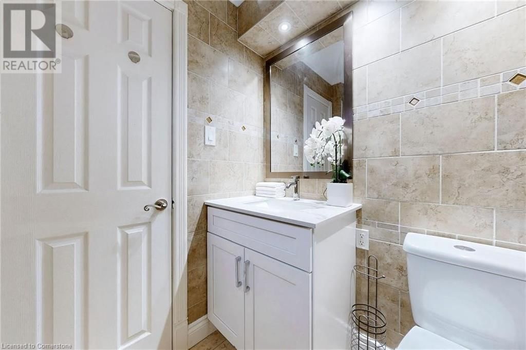 2368 CAVENDISH DRIVE Image 29