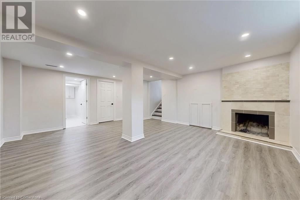 2368 CAVENDISH DRIVE Image 31