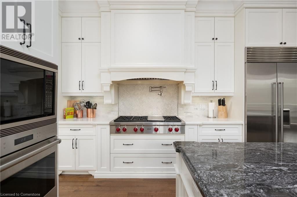 302 PINEHURST DRIVE Image 12