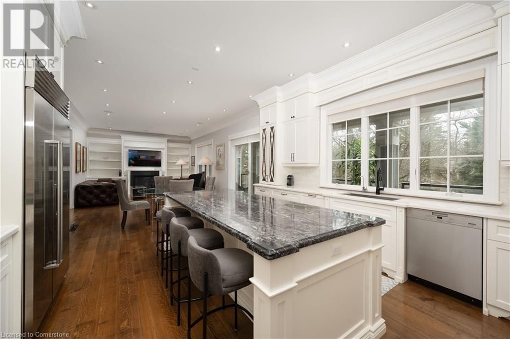 302 PINEHURST DRIVE Image 13