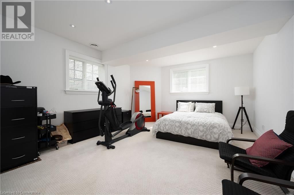 302 PINEHURST DRIVE Image 33