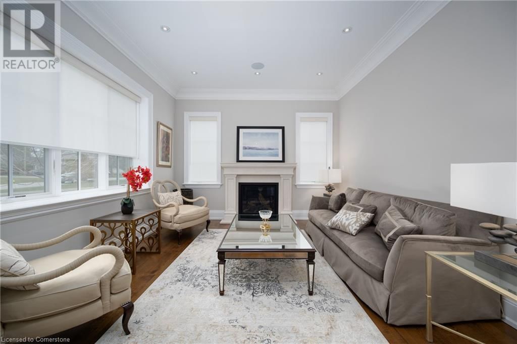 302 PINEHURST DRIVE Image 4
