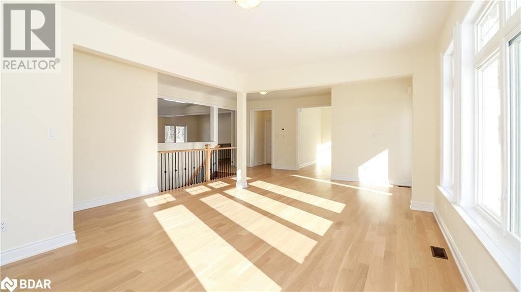 28 COTTONWOOD STREET Image 12