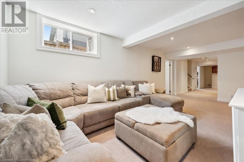 71 STUMPF STREET Image 32
