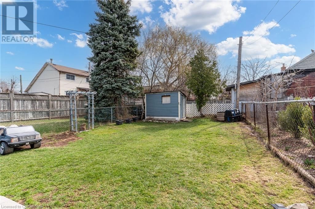 46 ROBINS AVENUE Image 25
