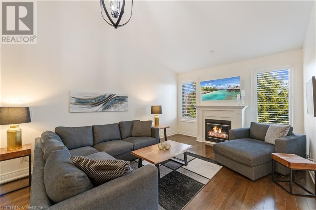 32 CRIMSON DRIVE Image 10